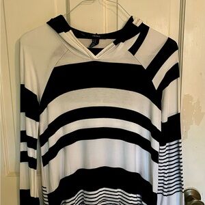 Forever 21 Black White Striped Hoodie Top Medium